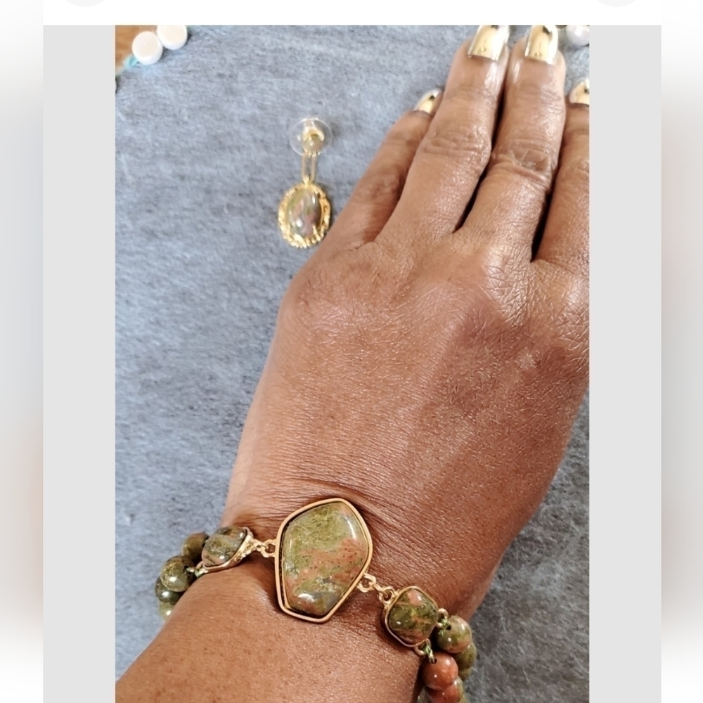 Unikite Double Beaded Bracelet & Paperclip Dangle Earrings 18K Gold Plated - Picture 6 of 8